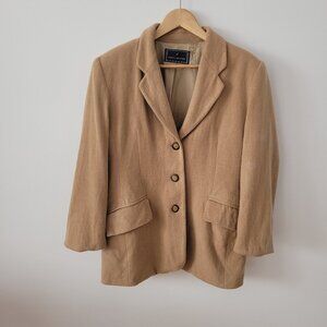 SO SOFT! Vintage Daniel Hecter Wool/Camel Hair Blend Vintage Blazer-Size 10